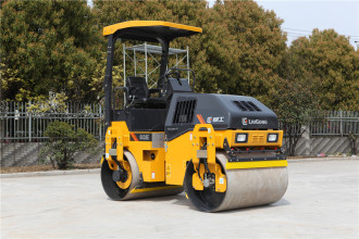 柳工6032E（雙驅(qū)單振）輕型壓路機