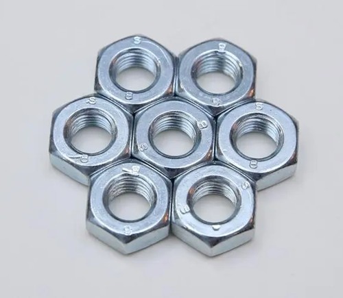 關(guān)于六角螺栓的保養(yǎng)方法